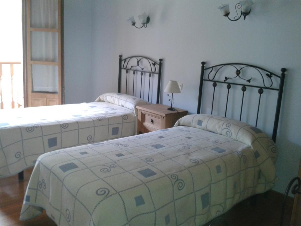 Viviendas Rurales Aldea De Dosamantes Pesaguero-La Parte Exterior foto