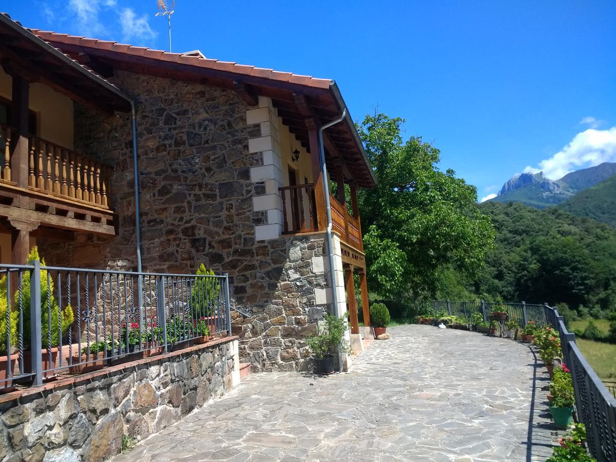 Viviendas Rurales Aldea De Dosamantes Pesaguero-La Parte Exterior foto
