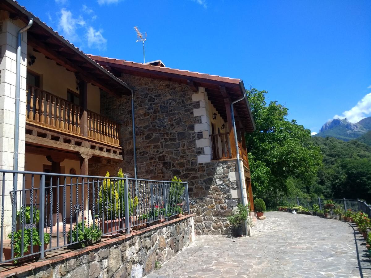 Viviendas Rurales Aldea De Dosamantes Pesaguero-La Parte Exterior foto